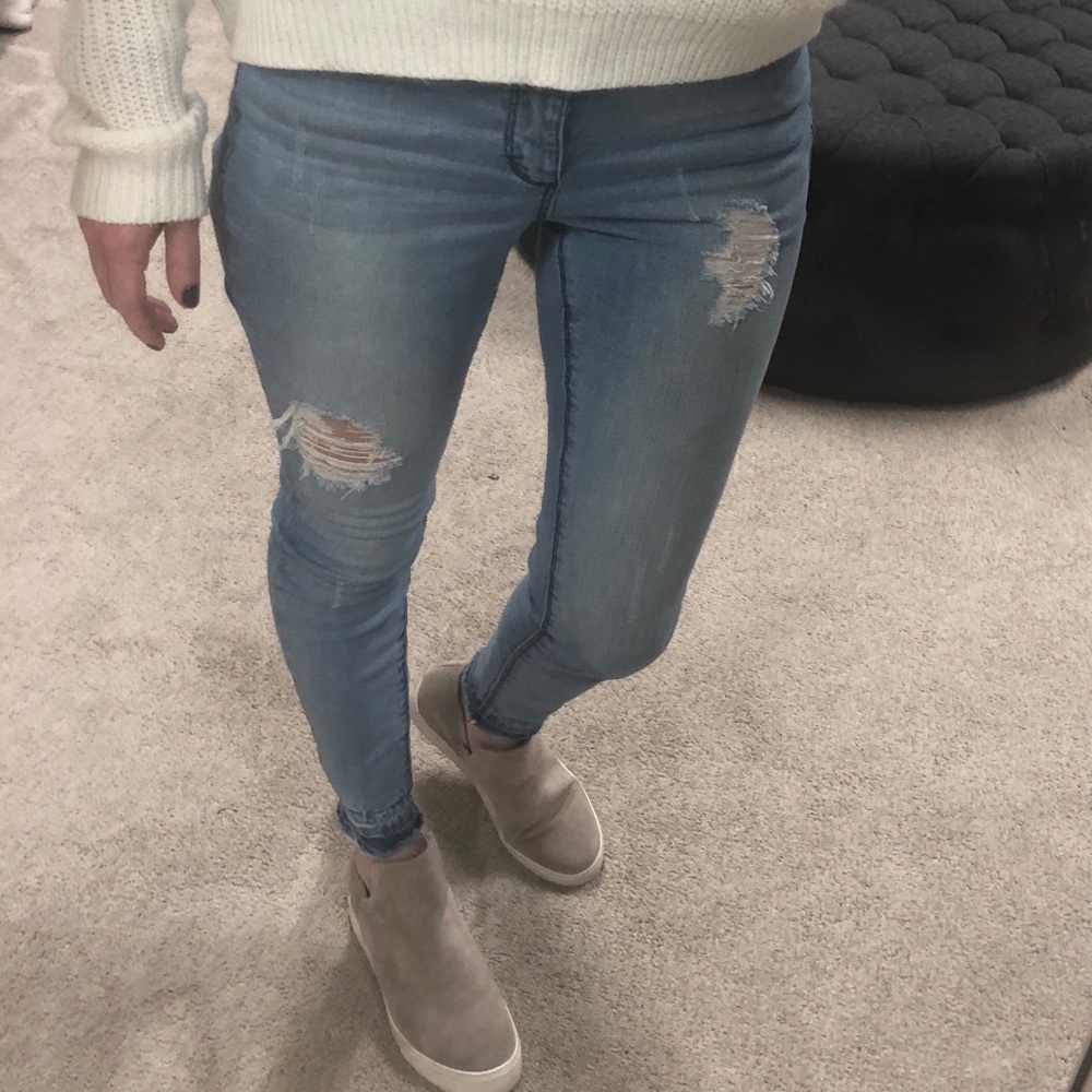 Cred NY Distressed Jeans